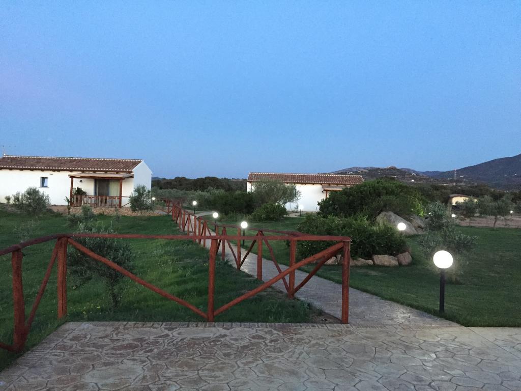 Agriturismo Mieleamaro Villa Olbia Exterior photo
