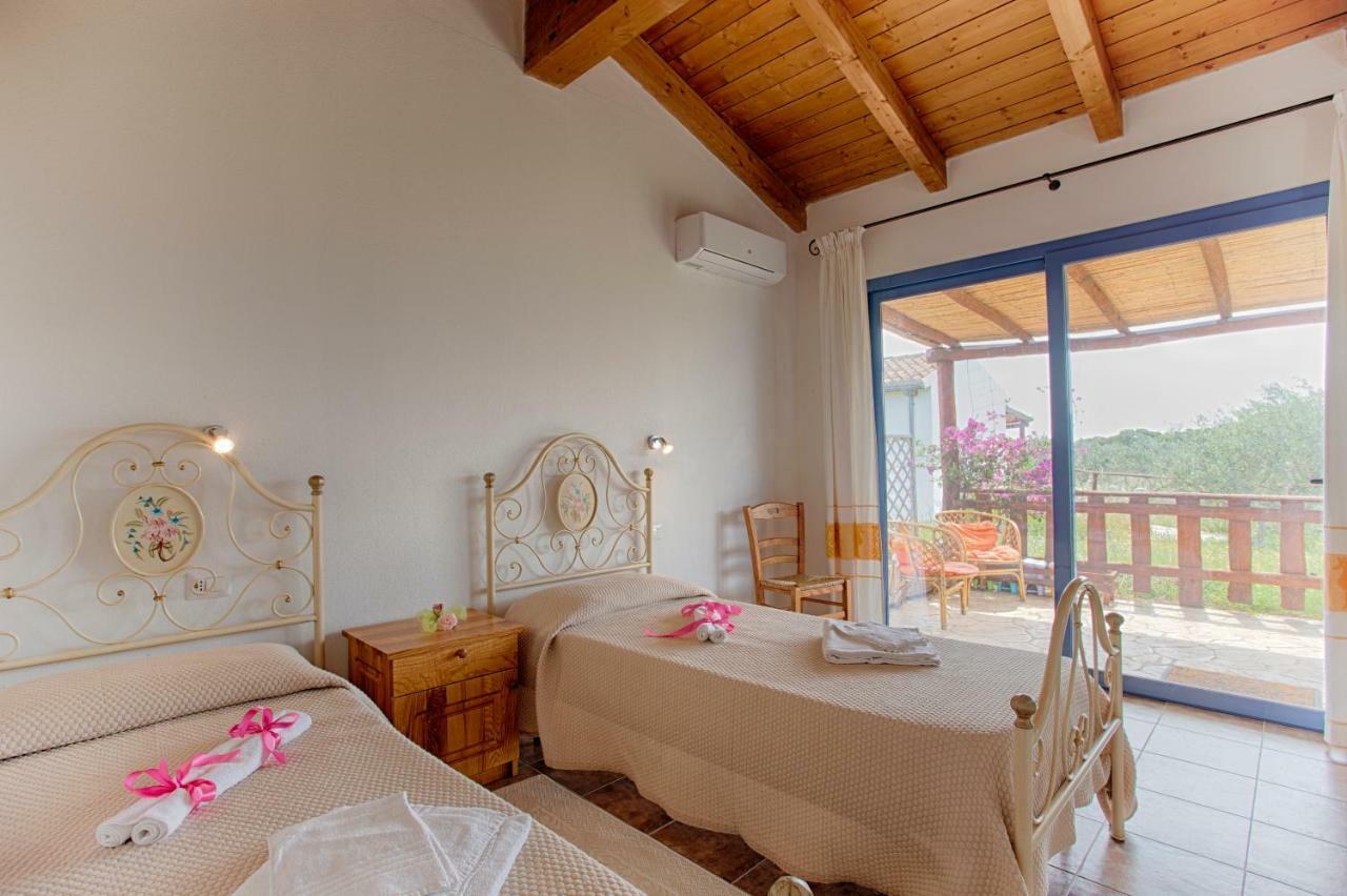 Agriturismo Mieleamaro Villa Olbia Exterior photo